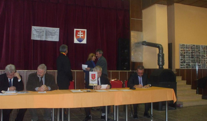 7. fotografia fotogalérie Poslanci, komisie, účasť poslancov